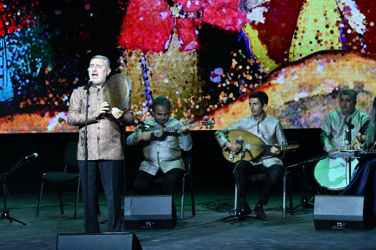 “Muğam aləmi” 7-ci Beynəlxalq Musiqi Festivalının bağlanışı oldu - VİDEO (FOTOLAR)